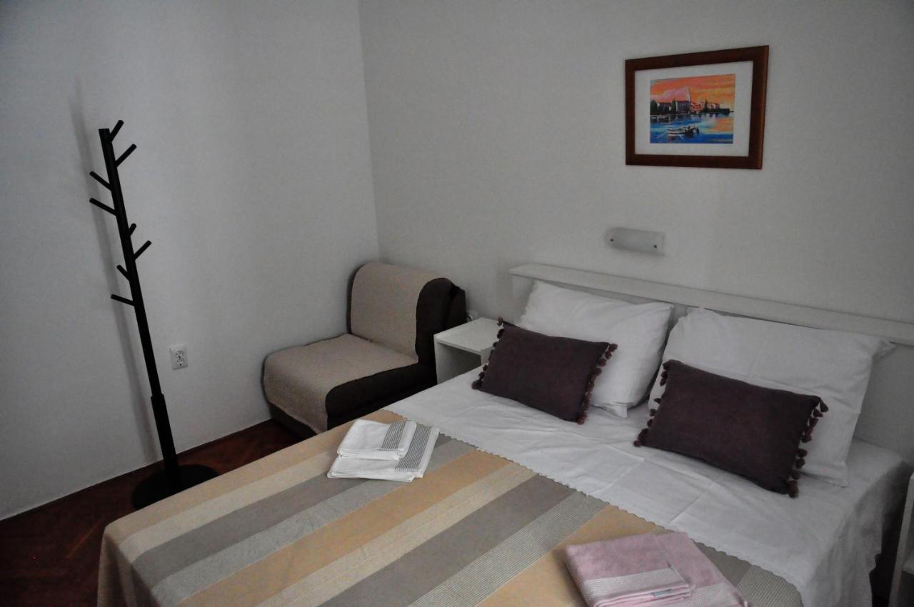 Rose Rooms At Island Of Rab Banjol Bagian luar foto