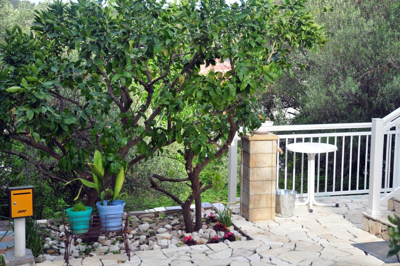 Rose Rooms At Island Of Rab Banjol Bagian luar foto