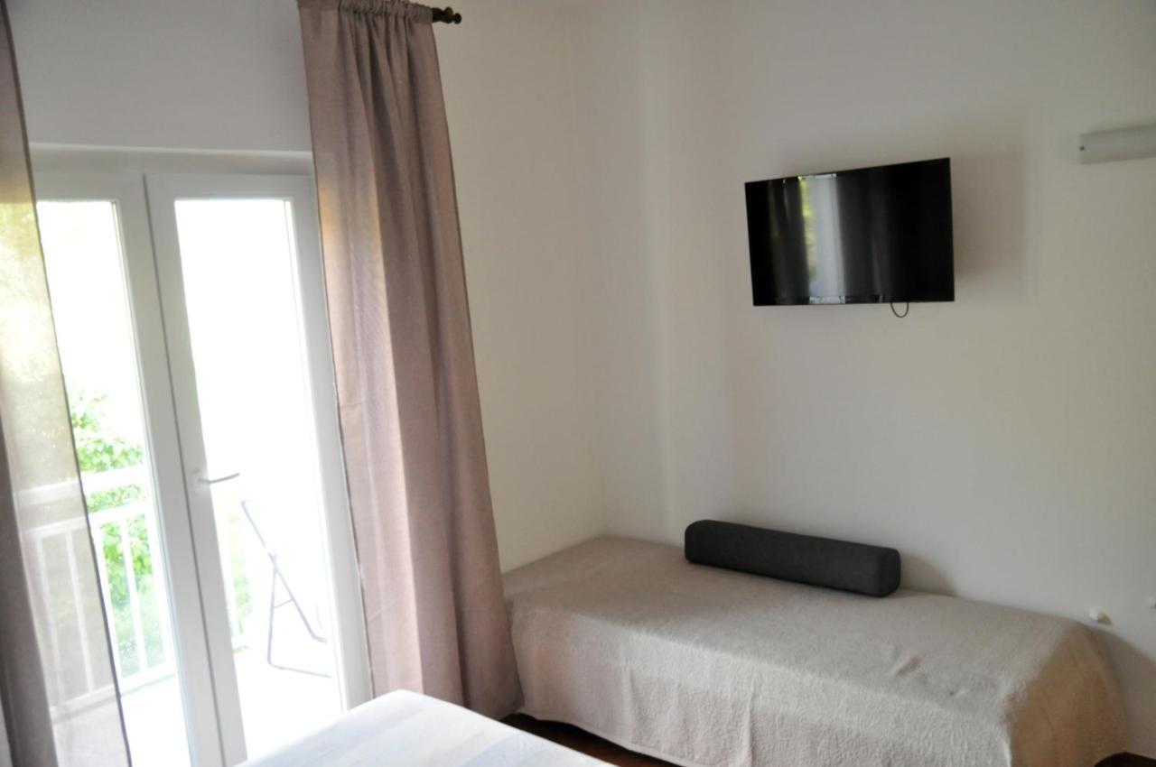 Rose Rooms At Island Of Rab Banjol Bagian luar foto