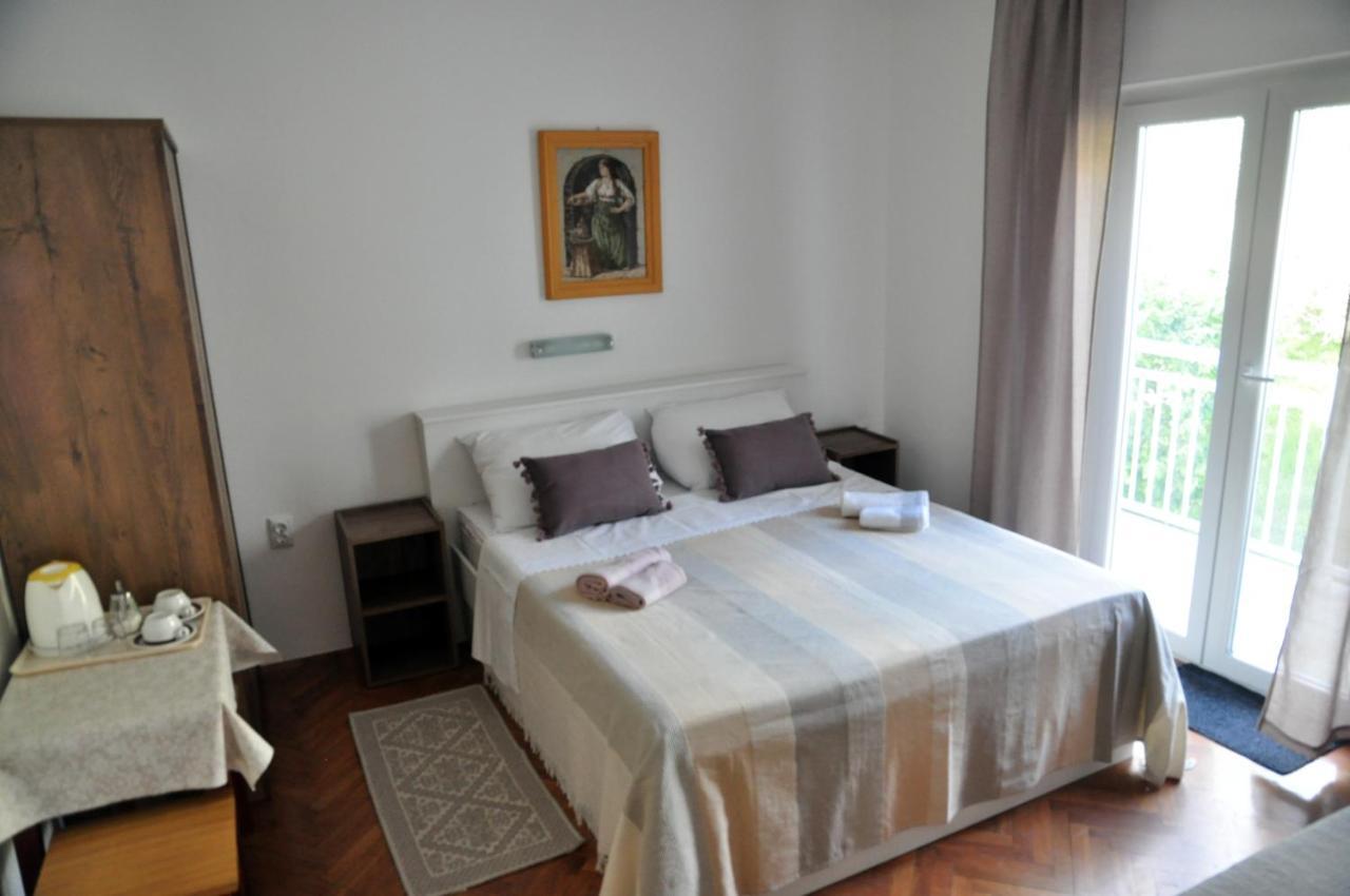 Rose Rooms At Island Of Rab Banjol Bagian luar foto