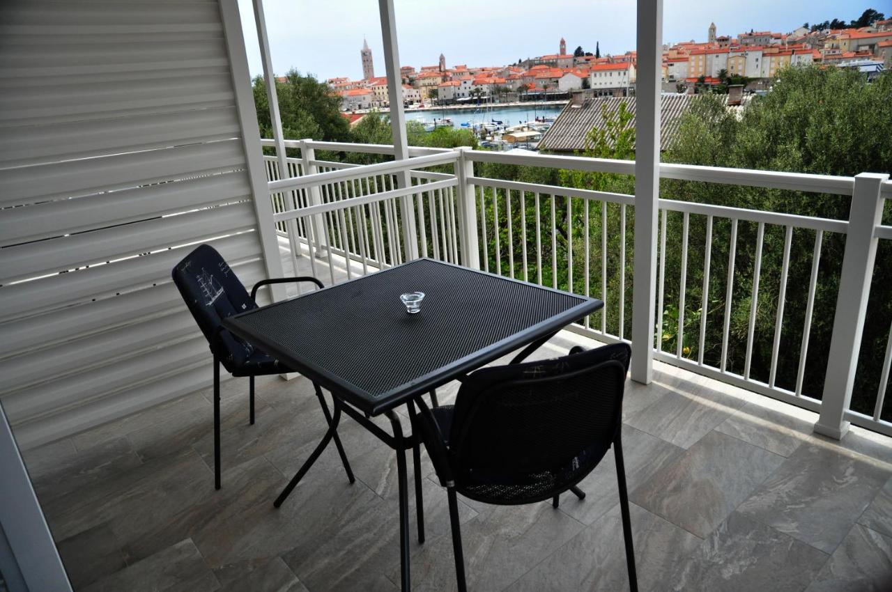 Rose Rooms At Island Of Rab Banjol Bagian luar foto