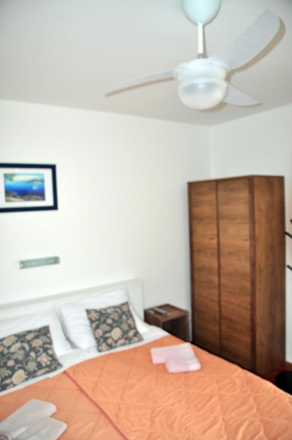 Rose Rooms At Island Of Rab Banjol Bagian luar foto